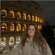 Psicóloga apasionada de las matemáticas. Me gustan las clases con niñ@s de primaria o ESO y de paso analizar NEE (si las hubieran)